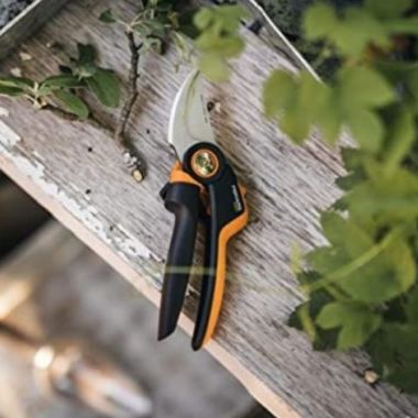 Fiskars Κλαδευτήρι PowerGear™ X P961 (111123102) | Εργαλεία ...
